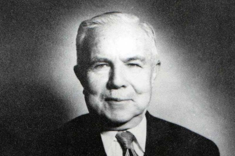 عمرو الملاّح : فارس الخوري