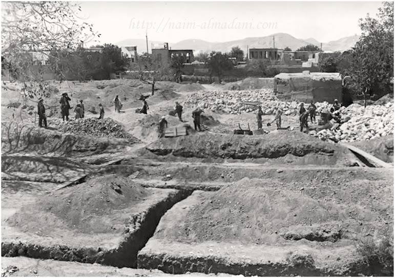 التاريخ السوري المعاصر - أعمال حفر الأساسات لبناء مدرسة التجهيز الأولى بدمشق عام 1929