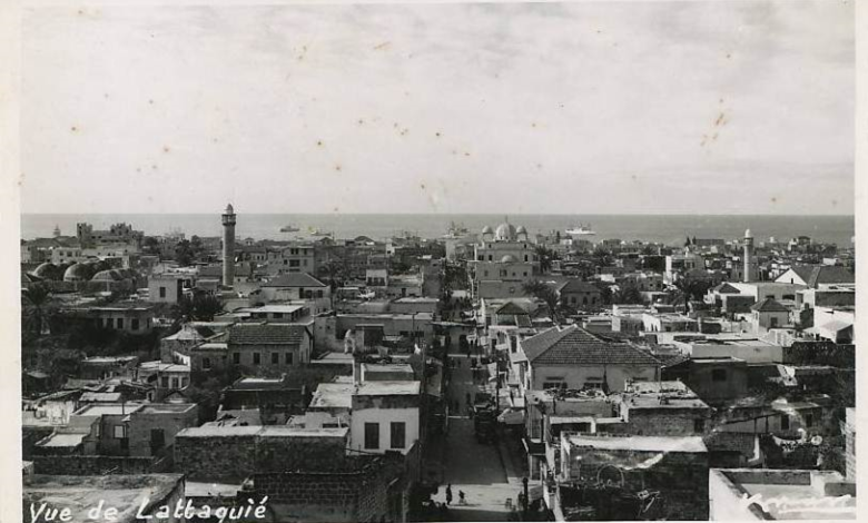 التاريخ السوري المعاصر - منظرٌ عامٌّ لمدينة اللاذقيَّة عام 1954م