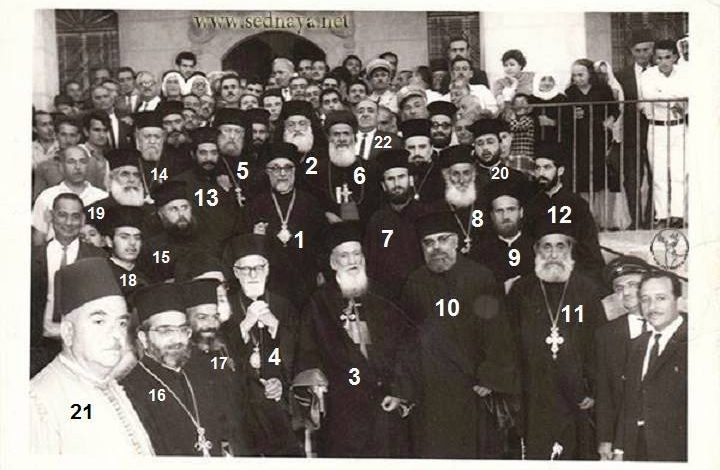 دمشق 1968 : كهنة أبرشية دمشق وريفها ملتقطة على درج الكاتدرائية المريمية