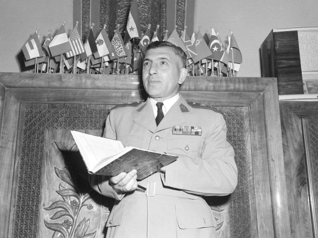 التاريخ السوري المعاصر - الرئيس أديب الشيشكلي في بيروت 1953