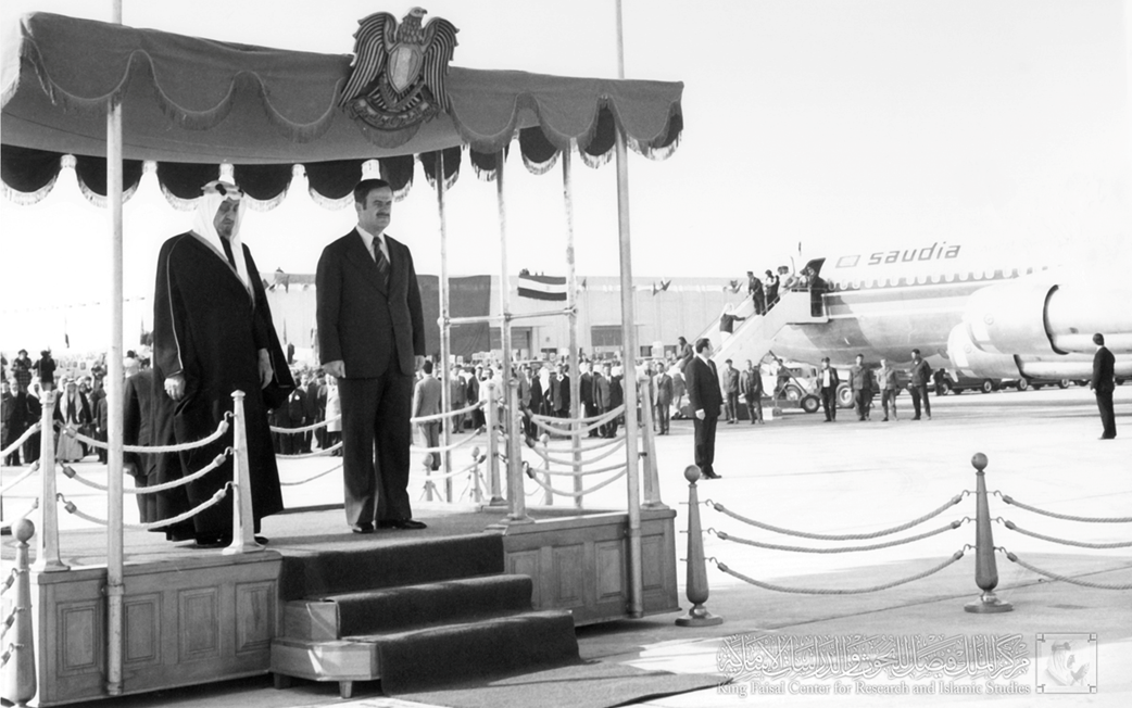 التاريخ السوري المعاصر - الرئيس حافظ الأسد يستقبل الملك فيصل