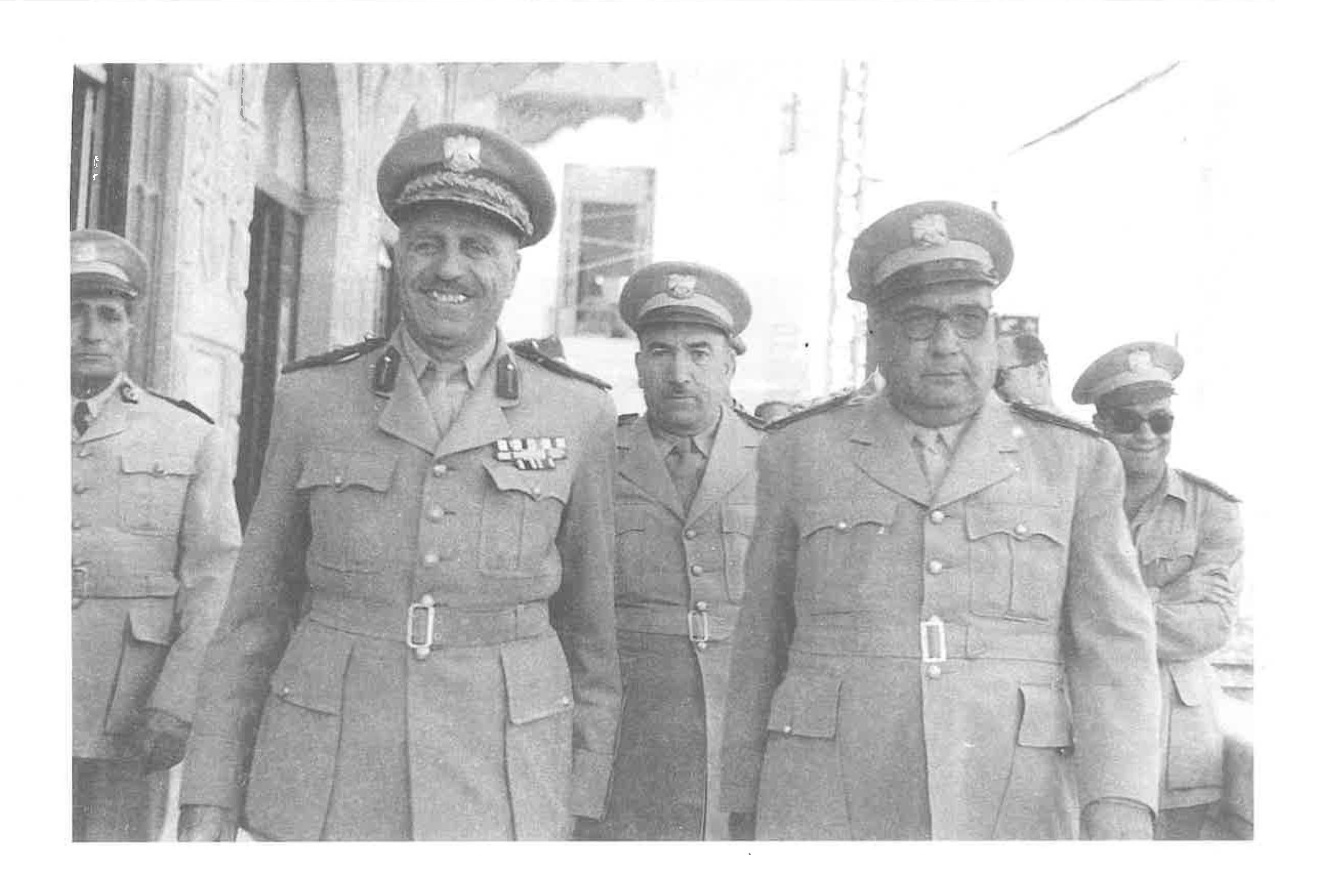 اللواء عبد الله عطفة واللواء سامي الحناوي عام 1949م