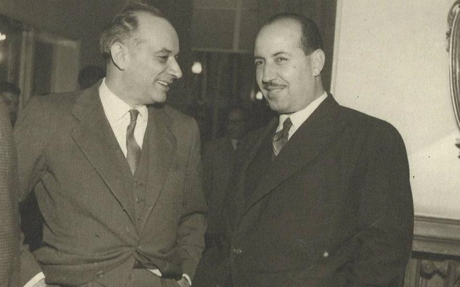 علي بوظو مع وزير من الحكومة التركية عام 1954