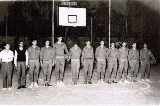 منتخب دمشق لكرة السلة في بغداد عام 1963
