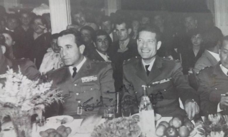 التاريخ السوري المعاصر - شوكت شقير وعدنان المالكي في نادي الضباط في دمشق 1955