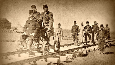 التاريخ السوري المعاصر - والي سورية ناظم باشا متفقداً الخط الحديدي الحجازي وهو في طور الإنجاز عام 1900م