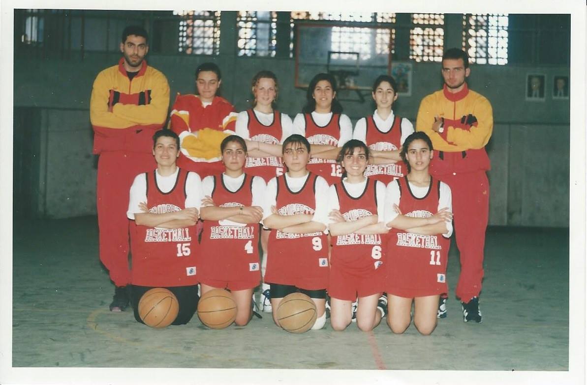 التاريخ السوري المعاصر - فريق شابات كرة السلة في نادي تشرين في التسعينات