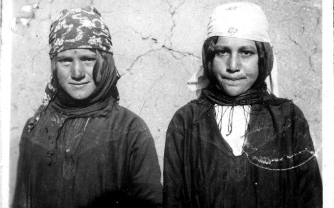 صبايا من محردة في خمسينيات القرن العشرين (2)