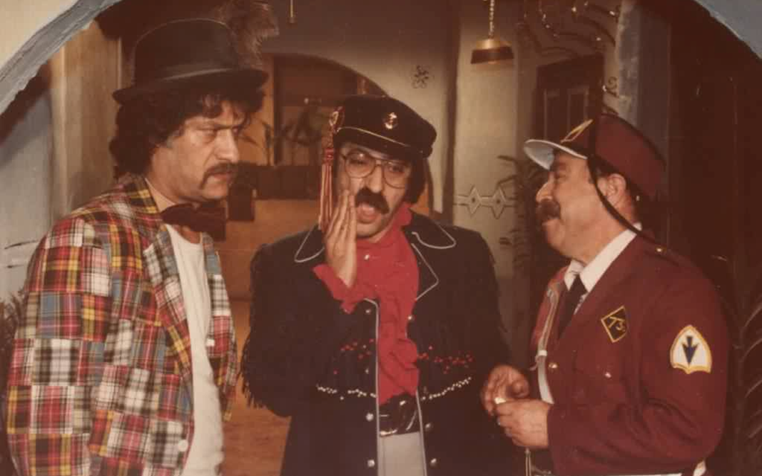 محمد طرقجي مع دريد لحام وناجي جبر في أحد مشاهد مسلسل وادي المسك