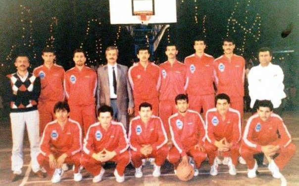المنتخب السوري لكرة السلة في الهند عام 1990