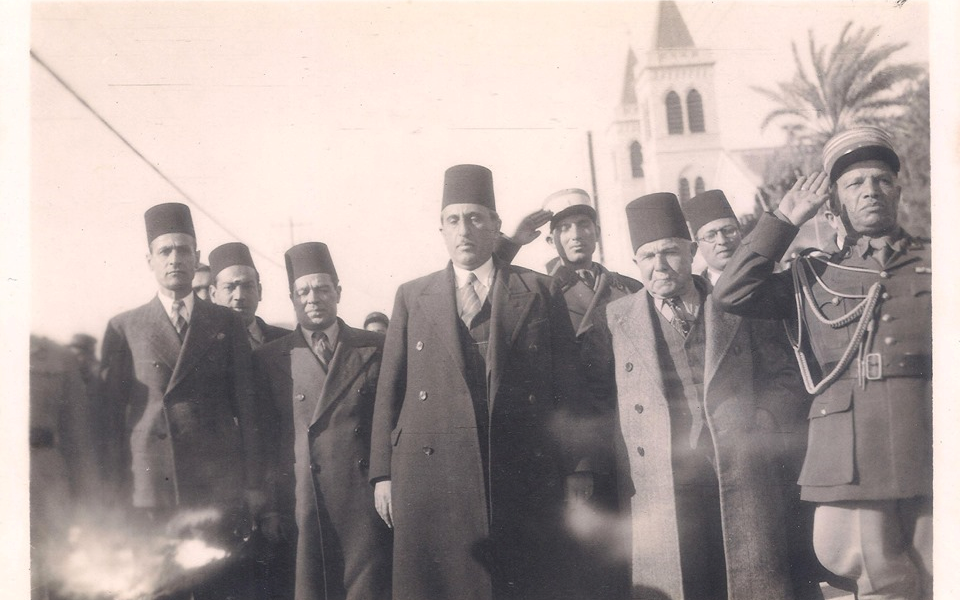 شكري القوتلي وفارس الخوري في اللاذقية عام 1944