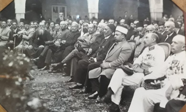 دمشق 1940 - الرئيس تاج الدين الحسني في مدرسة الآباء العازاريين