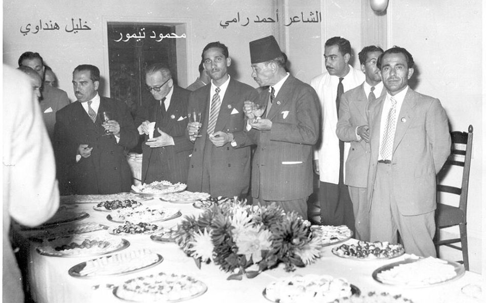 الشاعر خليل الهنداوي في مؤتمر الأدباء العرب عام 1955