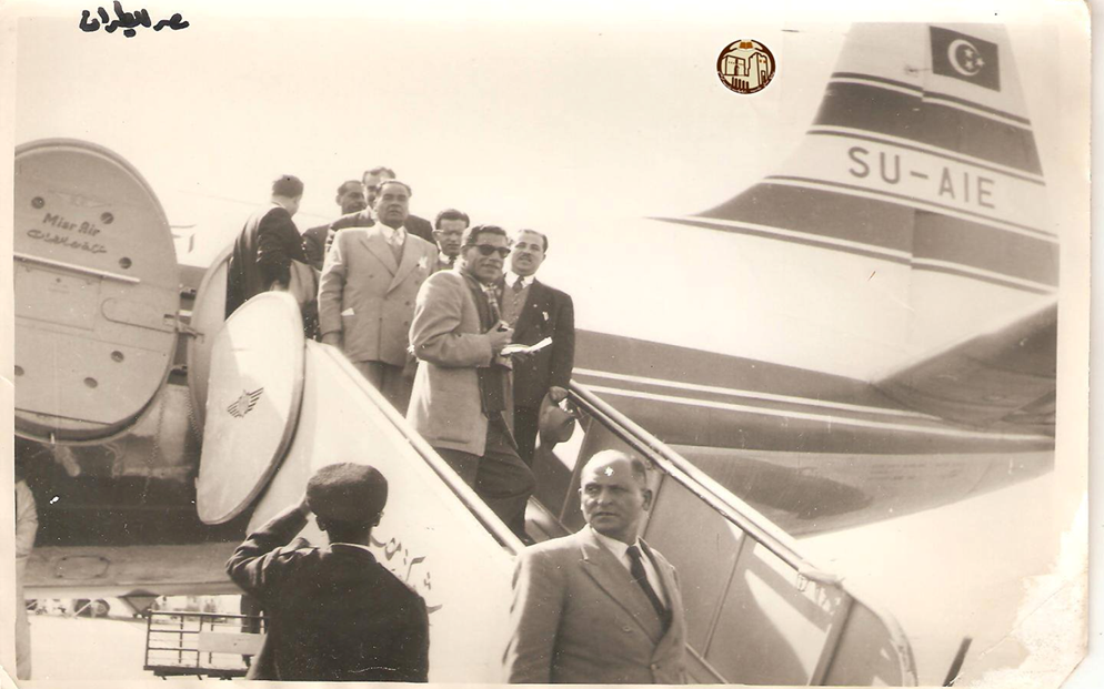 مسافرون في مطار القامشلي عام 1951م (3)