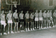 دمشق 1965 - فريق نادي الغوطة بكرة السلة وعلى أرض الملعب البلدي