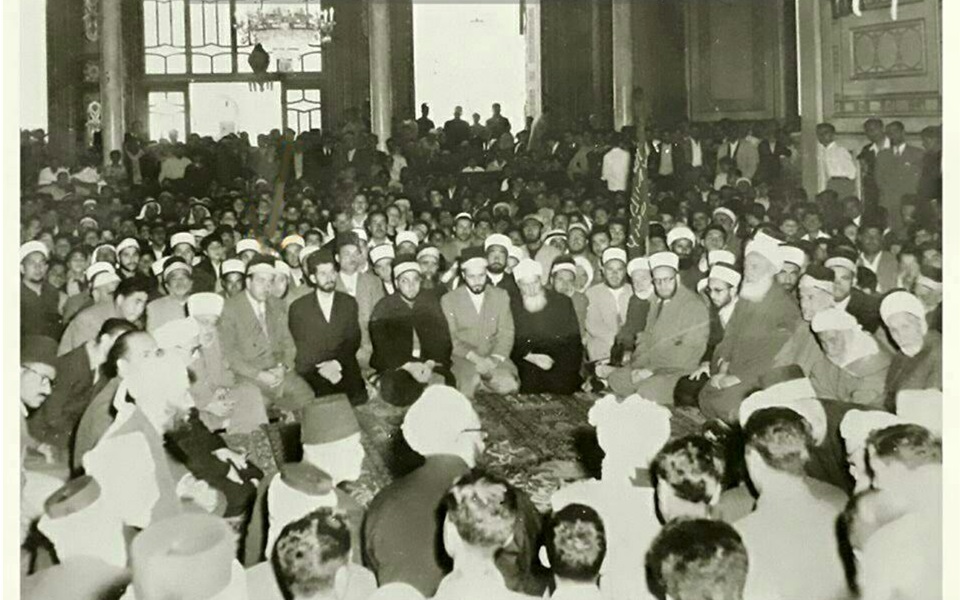 المسجد الأموي بدمشق 1956 - اجتماعُ كبار علماء بلاد الشام لنصرة الشعب الجزائري