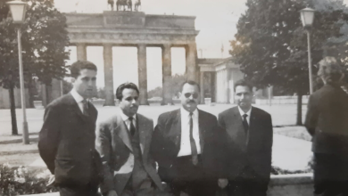 التاريخ السوري المعاصر - الرائد أحمد عنتر و أفراد من القوى الجوية في برلين 1965