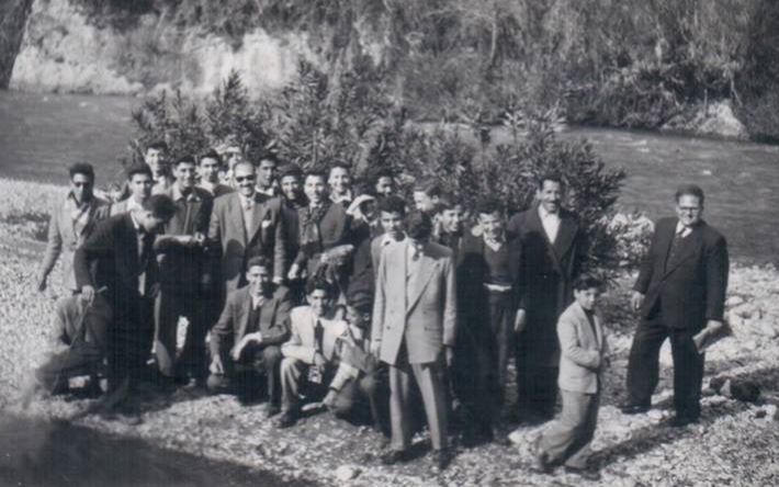 طلاب مدرسة جودت الهاشمي في رحلة إلى لبنان عام 1953م