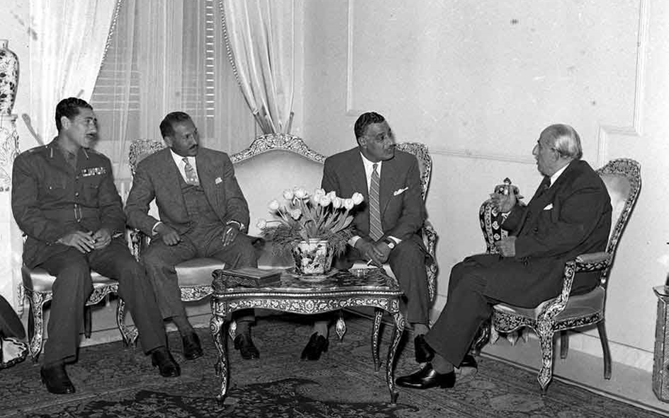 شكري القوتلي يستقبل جمال عبد الناصر في قصر الضيافة بعيد إعلان الوحدة (2)