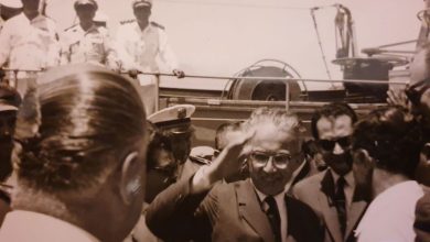 اللاذقية 1962- الرئيس ناظم القدسي في زيارة الى المرفأ  