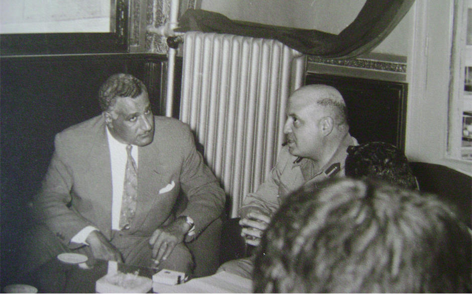 جمال عبد الناصر وجمال الفيصل في رئاسة الأركان بدمشق 1958