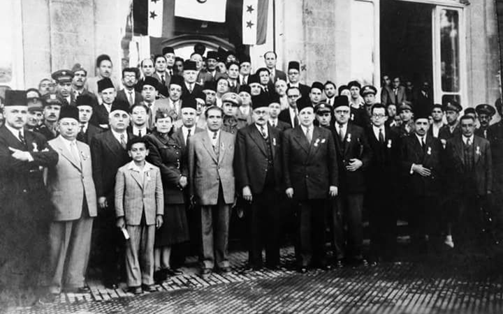 المشاركون في تأسيس الهلال الأحمر السوري بدمشق في أربعينيات القرن العشرين
