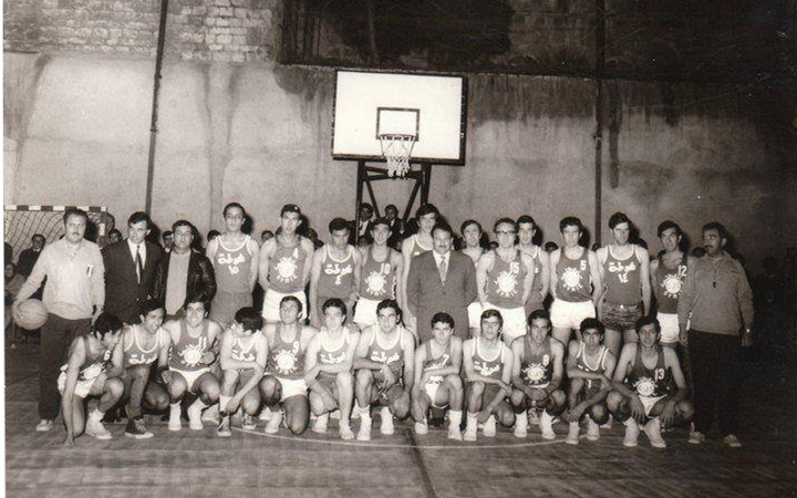 فريق الغوطة بطل دمشق على أرض ملعب الشبيبة بالعزيزية في حلب 1970