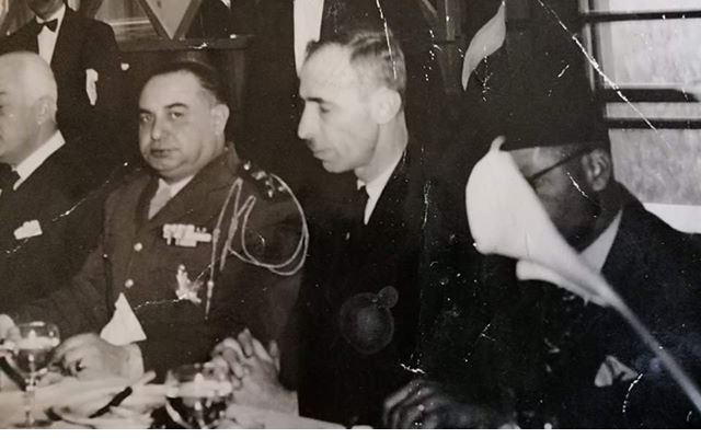 حسن جبارة وحسني الزعيم في حفل عشاء - نادي الشرق عام 1949م