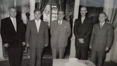 شكري القوتلي وحسن جبارة مع وفد روسي في دمشق عام 1957