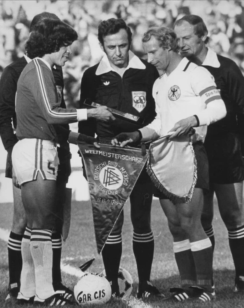 التاريخ السوري المعاصر - فاروق بوظو في المباراة التي جرت بين منتخب المانيا ومنتخب المكسيك عام 1978
