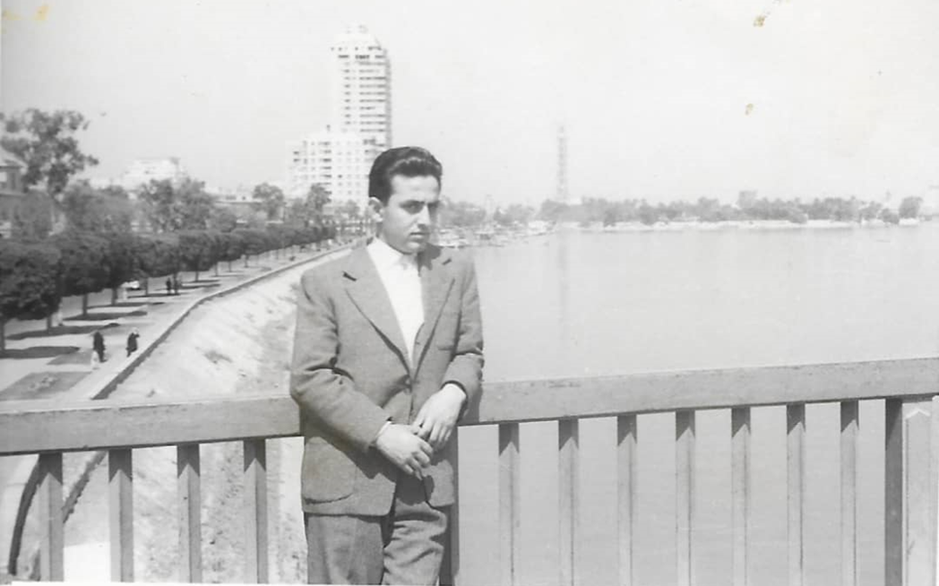 فاروق بوظو على نهر النيل - القاهرة عام 1959