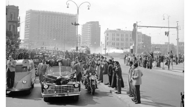 القاهرة 1958 - جمال عبد الناصر و شكري القوتلي عند توقيع ميثاق الوحدة (5) 