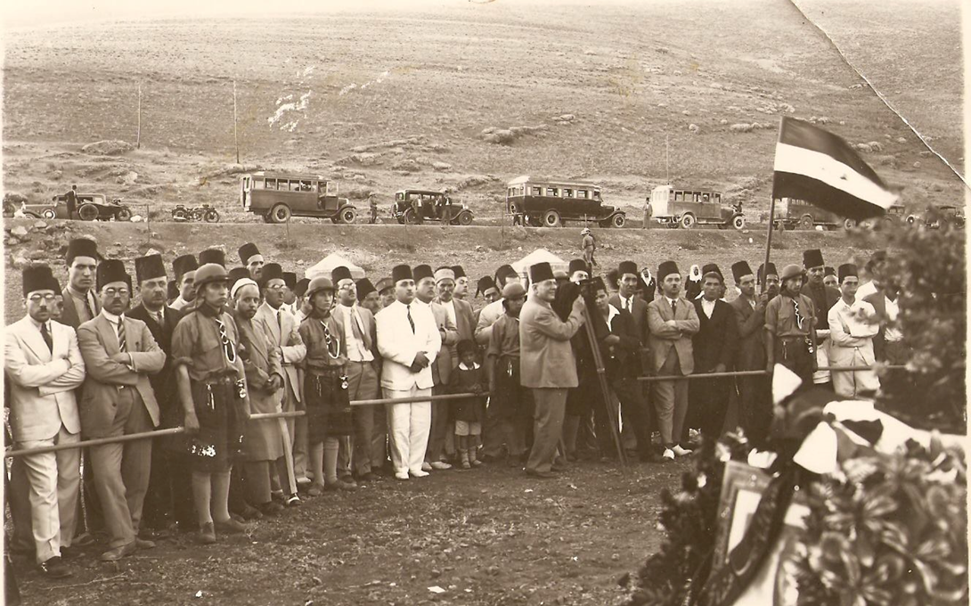 فرقة كشاف ميسلون عند ضريح يوسف العظمة