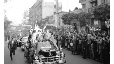 القاهرة 1958 - جمال عبد الناصر و شكري القوتلي عند توقيع ميثاق الوحدة (1) 