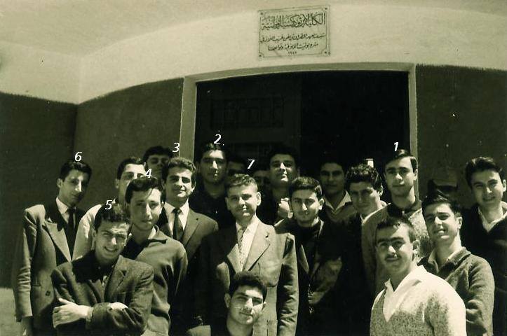 التاريخ السوري المعاصر - اللاذقية 1963- من أمام مدرسة الكلية الأرثوذكسية الوطنية