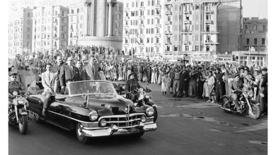 القاهرة 1958 - جمال عبد الناصر وشكري القوتلي عند توقيع ميثاق الوحدة (13) 
