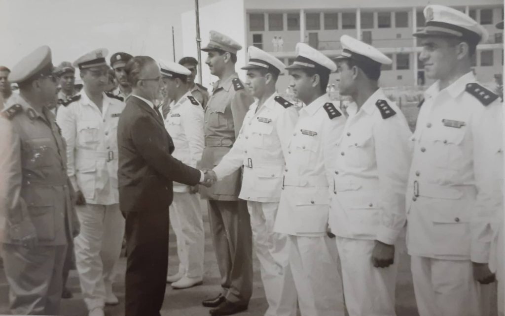 اللاذقية 1962 - الرئيس ناظم القدسي في زيارة للكلية البحرية (1)