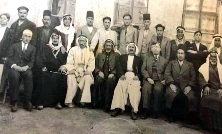 التاريخ السوري المعاصر - بعض أبناء مدينة الرقة أرمن وعرب في بداية ثلاثينات القرن العشرين