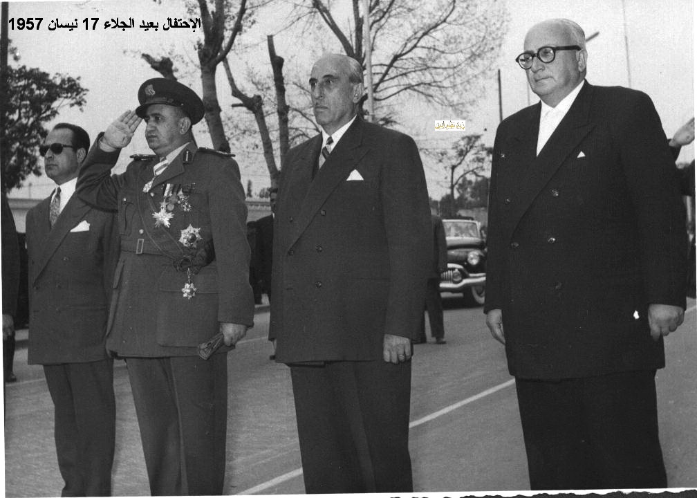 التاريخ السوري المعاصر - النشيد السوري عند وصول شكري القوتلي إلى مكان الاحتفال بعيد الجلاء 1957 ( 8 )