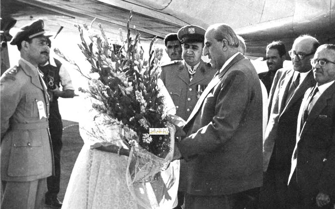 استقبال شكري القوتلي في مطار حلب في تشرين الأول عام 1956م