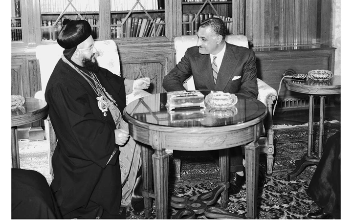 جمال عبد الناصر يستقبل بطريرك السريان الأرثوذكس عام 1959(7)