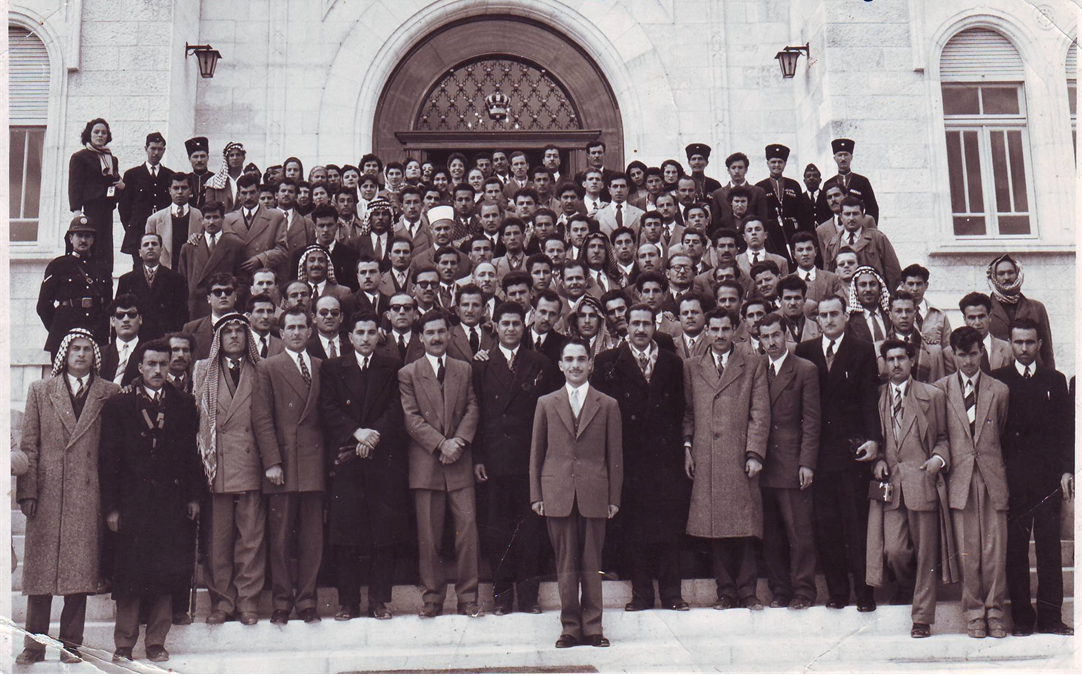 وفد من مديرية التربية في السويداء مع الملك حسين في عمان 1956