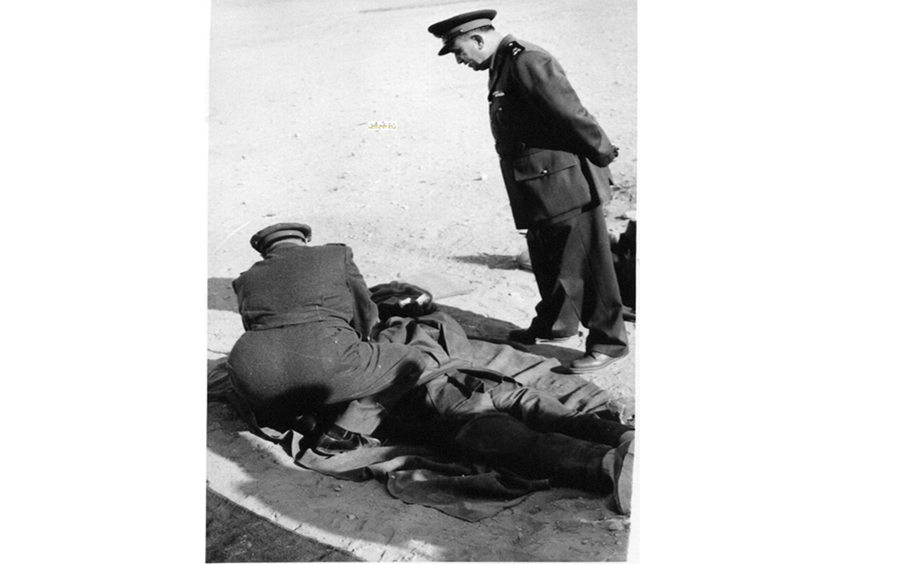 توفيق نظام الدين في زيارة لأحـد مواقـع التدريب على الرمي للفتيـات (4/2)