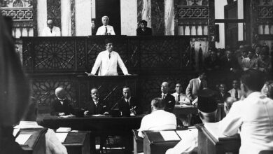 شكري القوتلي يلقي كلمة في مجلس النواب بعيد انتخابه رئيساً عام 1943
