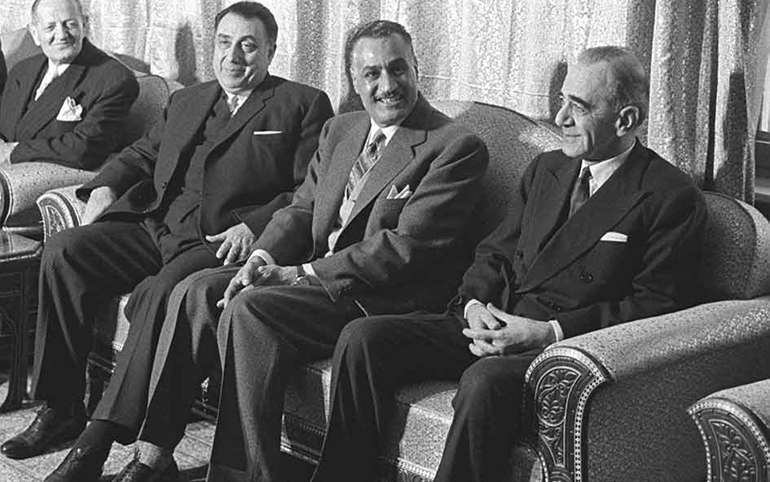 جمال عبد الناصر في جامعة دمشق لوضع حجر الأساس للمدينة الجامعية (7/3)