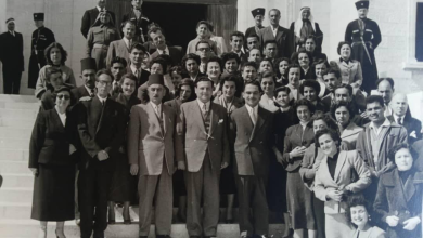 التاريخ السوري المعاصر - وفد من مديرية التربية في اللاذقية مع الملك حسين في عمان 1956