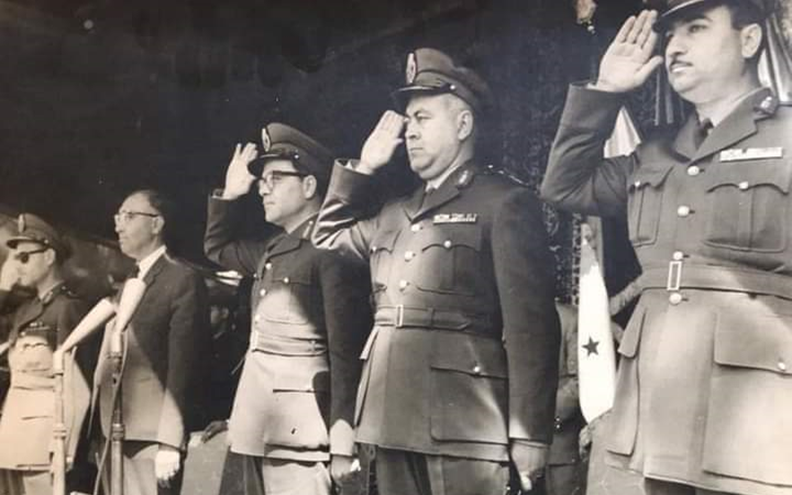عرض عسكري بمناسبة عيد الجلاء في 17 نيسان 1963م