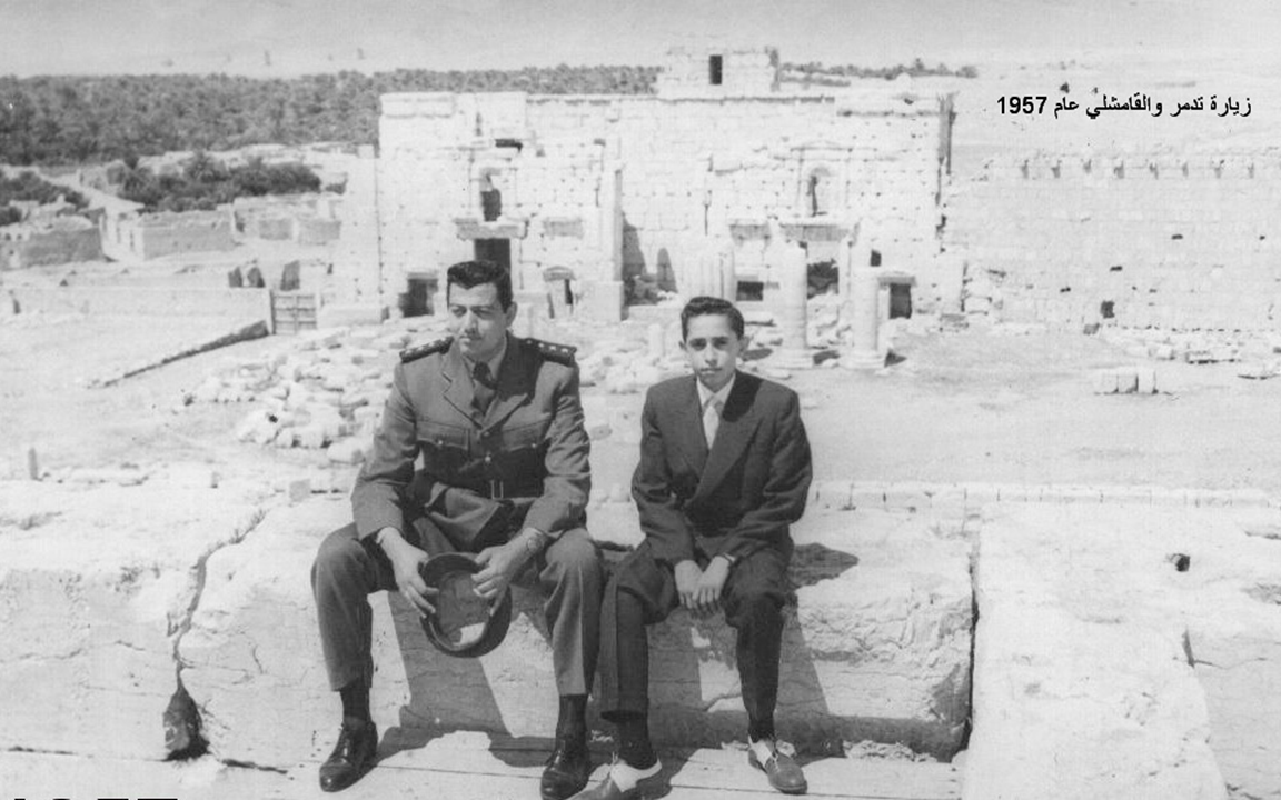 النقيب أديب شرف وزياد نظام الدين في تدمر 1957 (2)