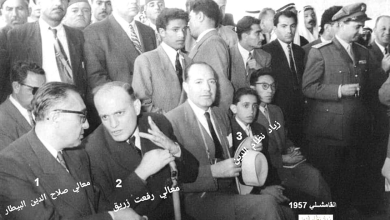 صلاح البيطار ورفعت زريق محافظ الحسكة في قرية زنود - القامشلي 1957